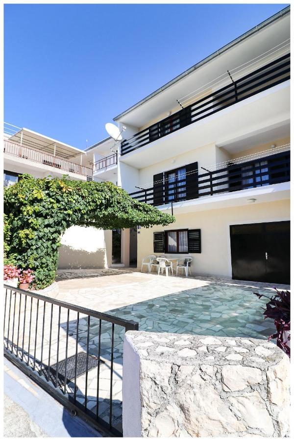 Apartment Zdravko Primošten Buitenkant foto
