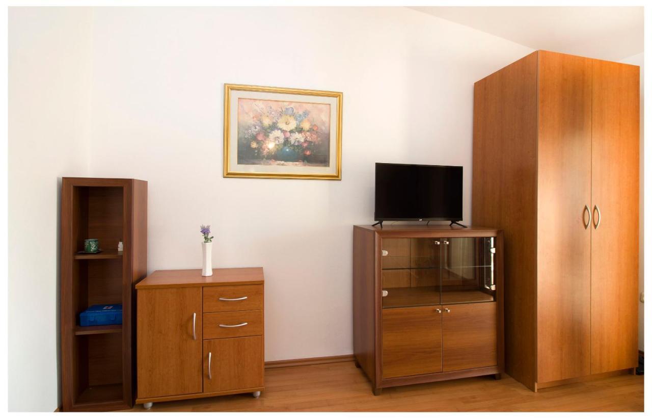 Apartment Zdravko Primošten Buitenkant foto