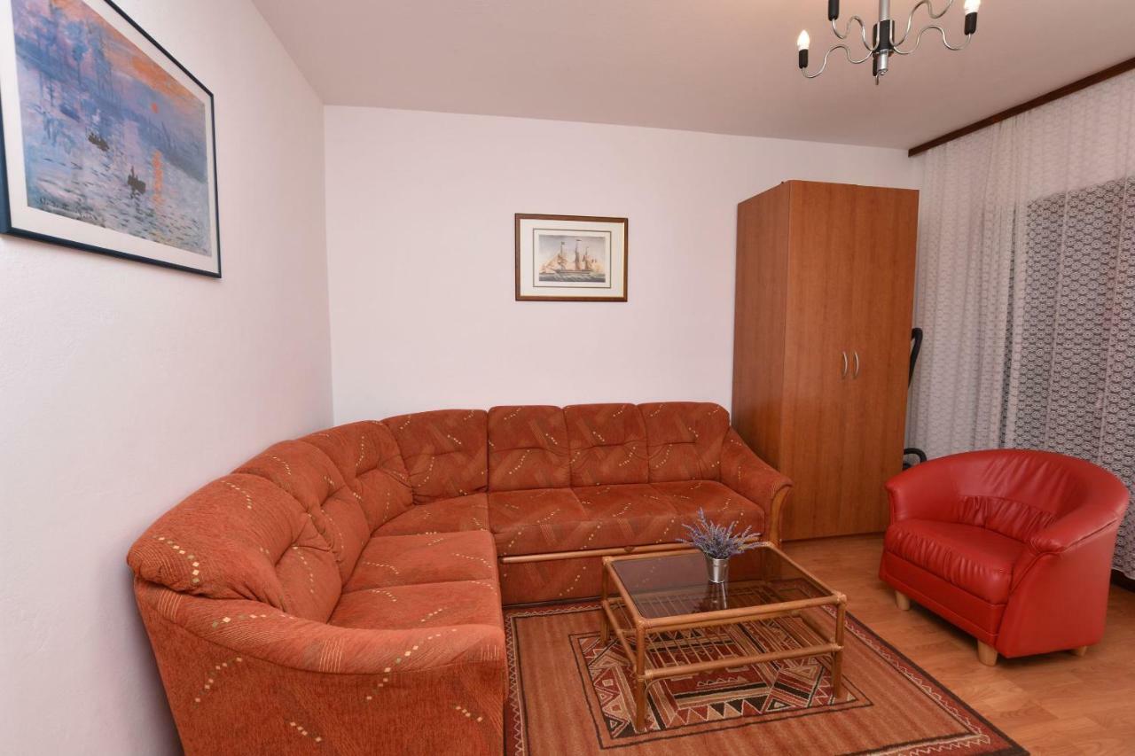 Apartment Zdravko Primošten Buitenkant foto