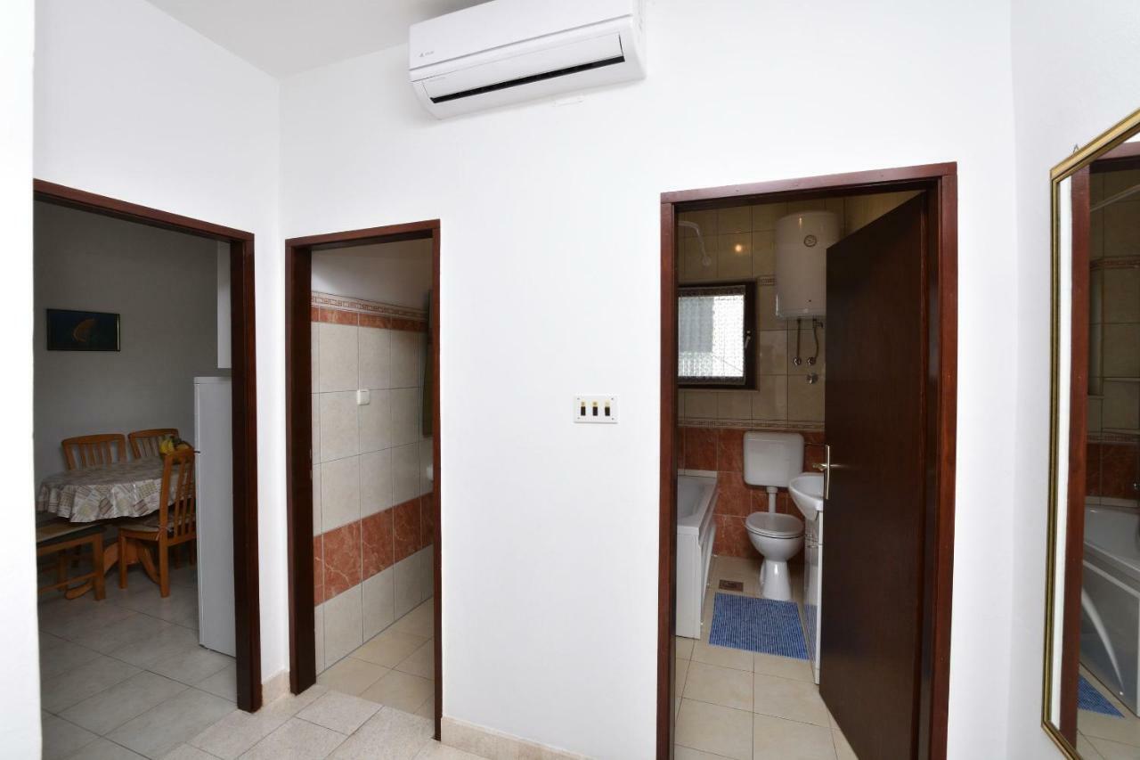 Apartment Zdravko Primošten Buitenkant foto