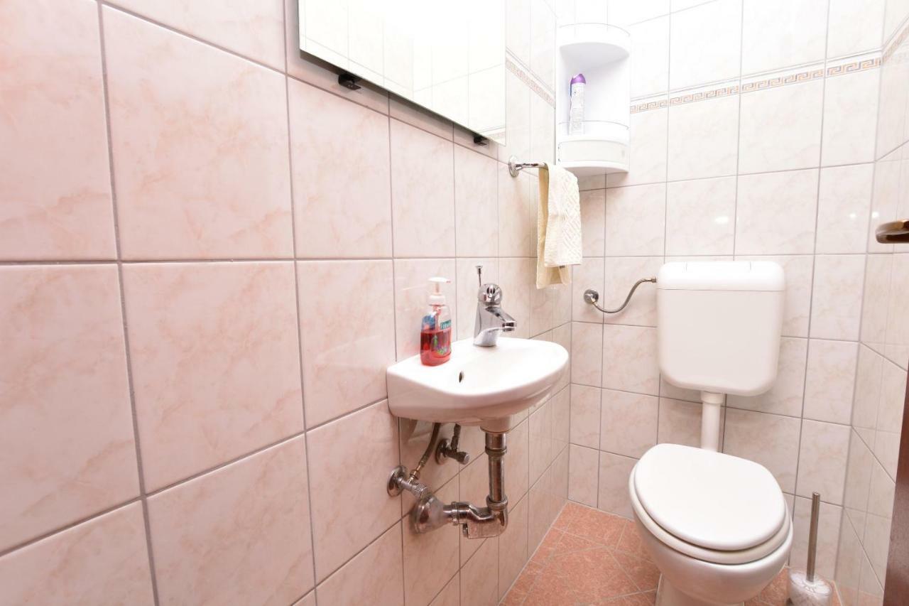 Apartment Zdravko Primošten Buitenkant foto