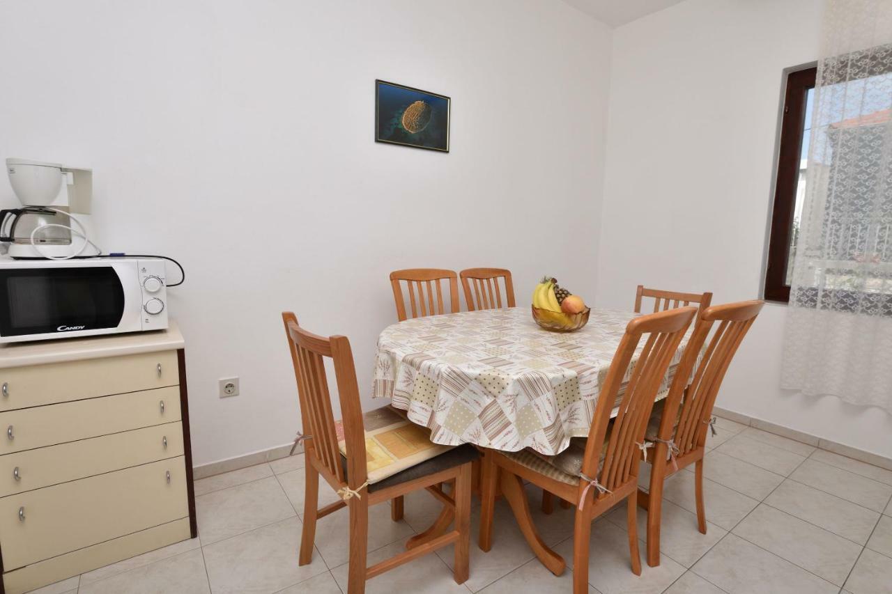 Apartment Zdravko Primošten Buitenkant foto